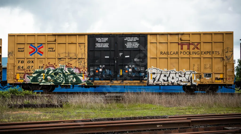 TBOX640718 - NORTH-AMERICA