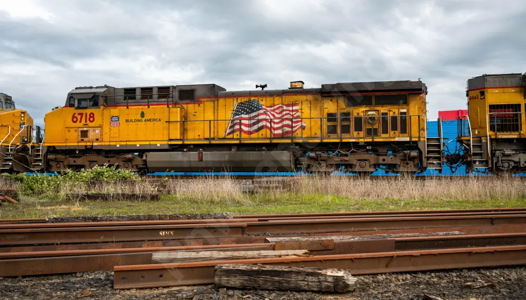 UP6718 - NORTH-AMERICA