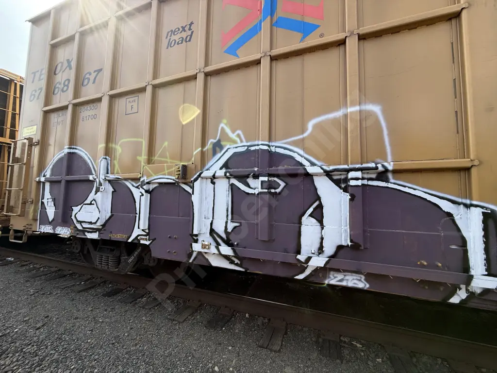 TBOX676867 - NORTH-AMERICA