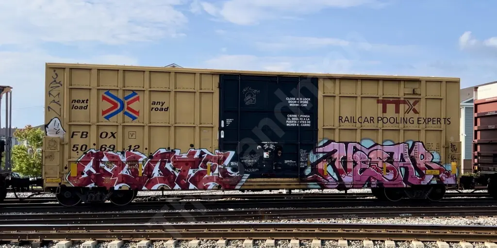 FBOX506912 - NORTH-AMERICA