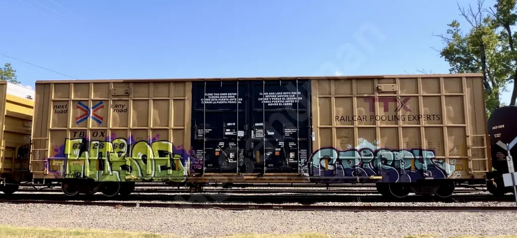 TBOX672869 - NORTH-AMERICA