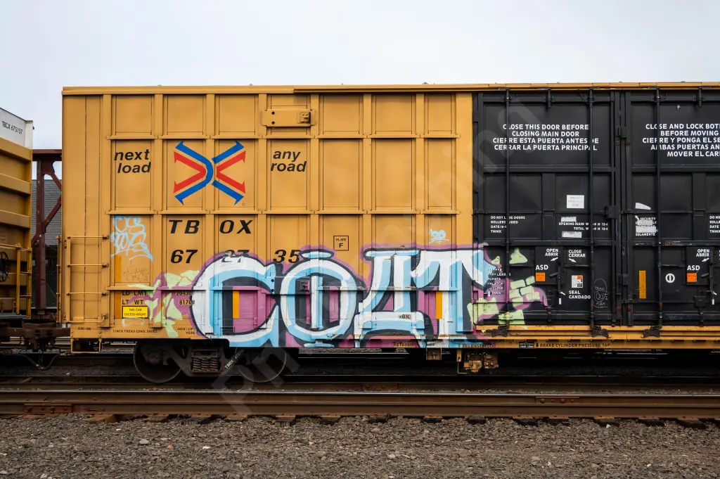 TBOX672735 - NORTH-AMERICA