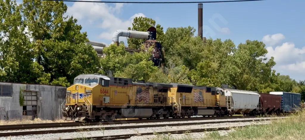 UP6844 - NORTH-AMERICA