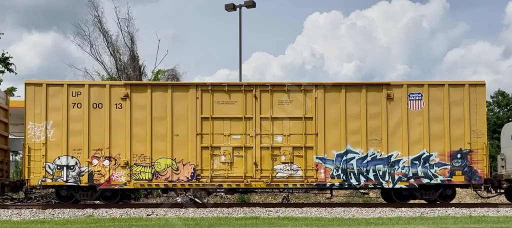 UP700013 - NORTH-AMERICA