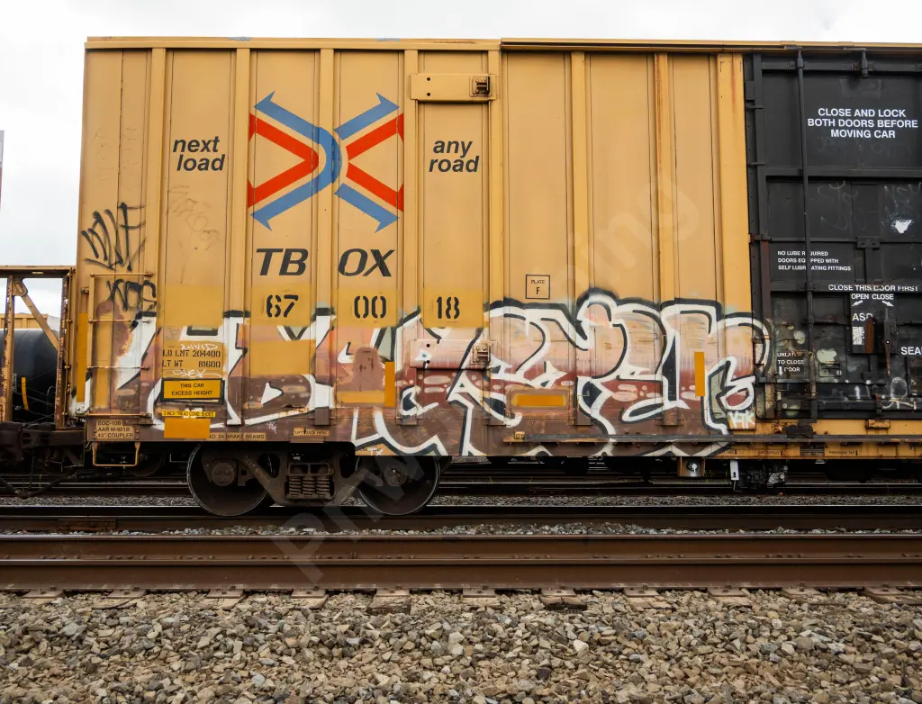 TBOX670018 - NORTH-AMERICA