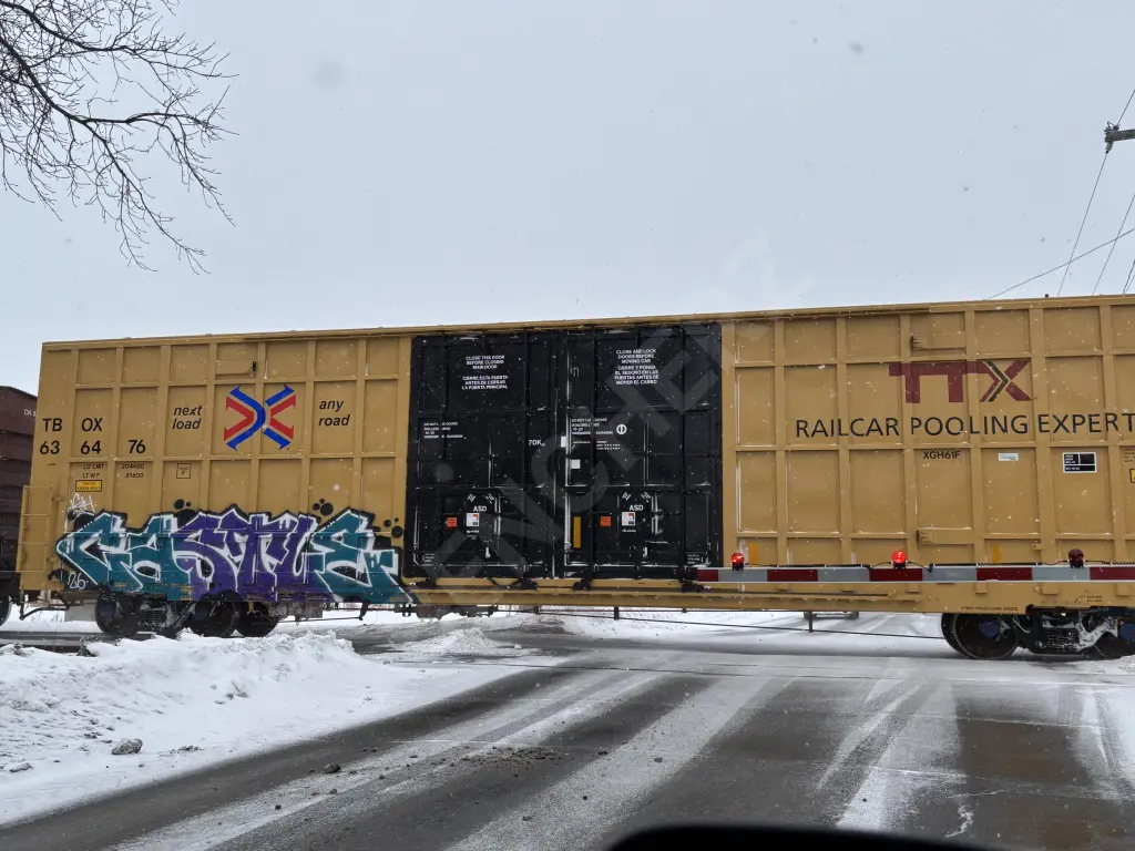 TBOX636476 - NORTH-AMERICA