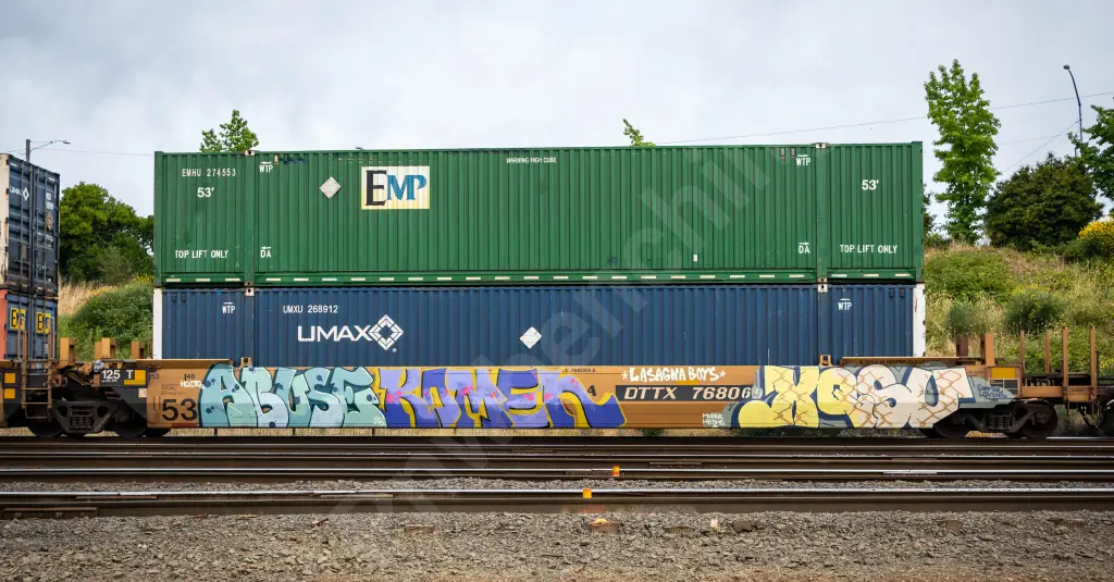 DTTX768069 - NORTH-AMERICA