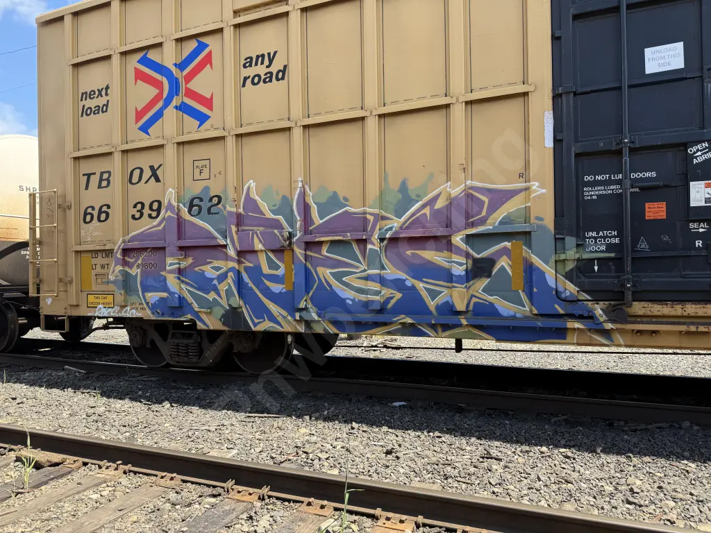 TBOX663962 - NORTH-AMERICA