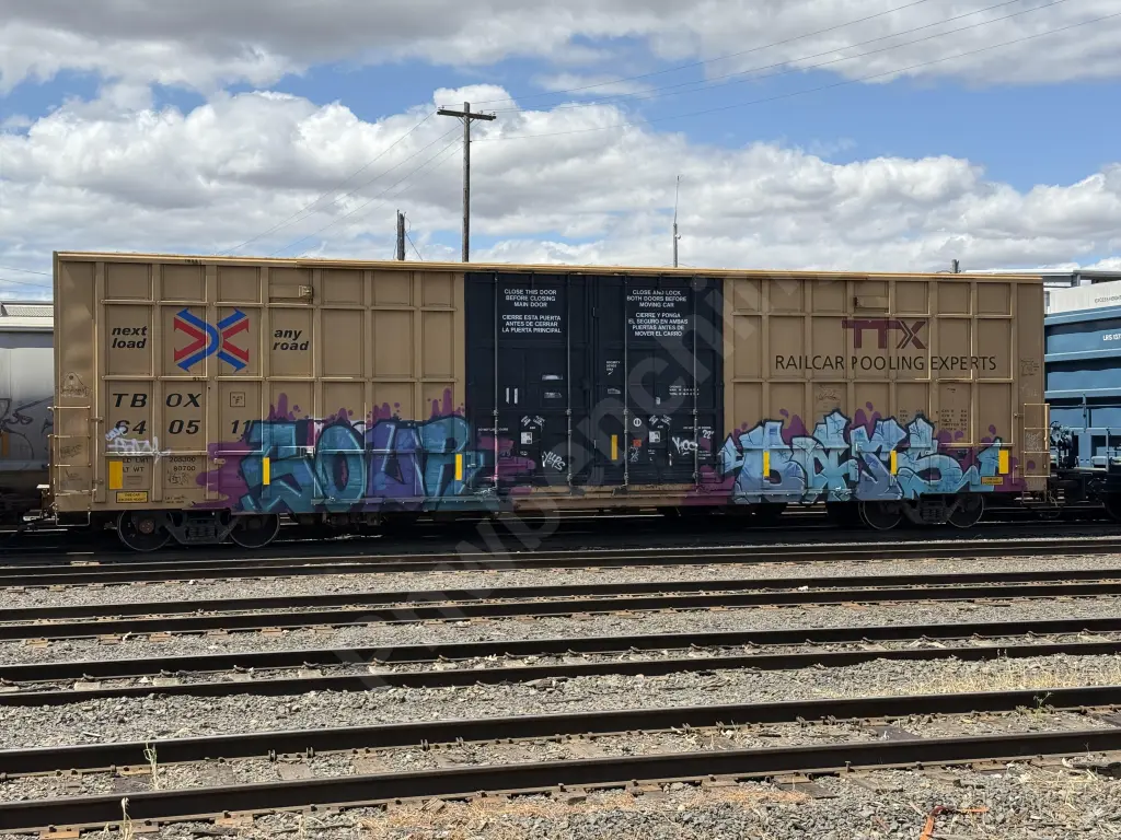 TBOX640511 - NORTH-AMERICA