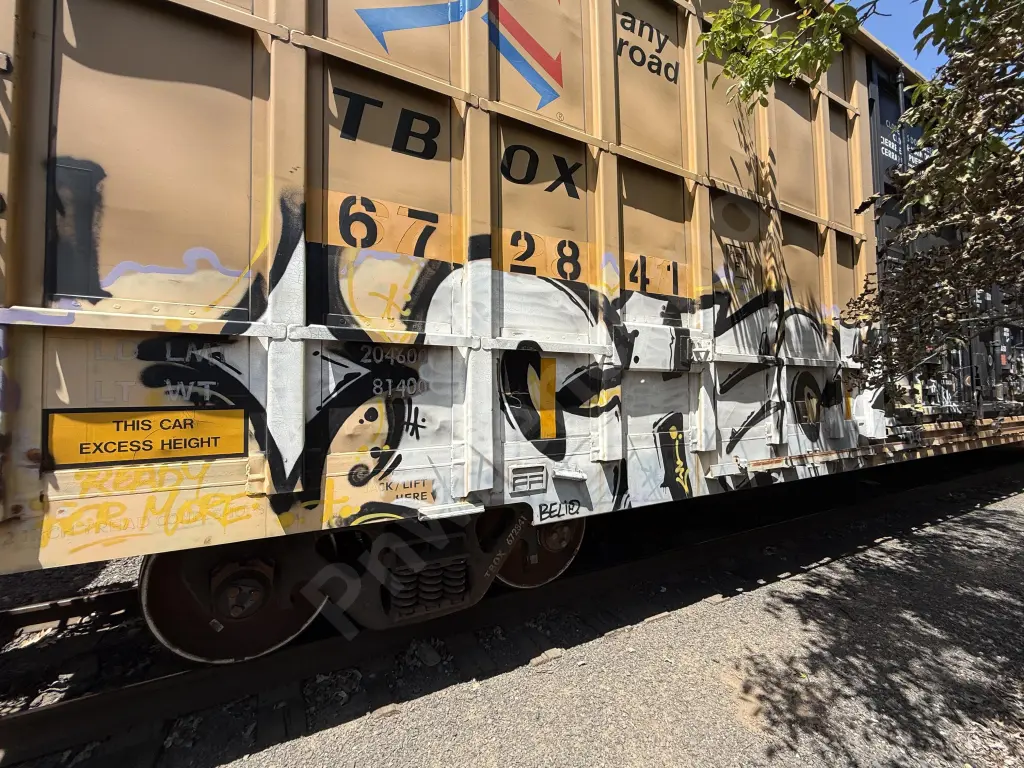 TBOX672841 - NORTH-AMERICA