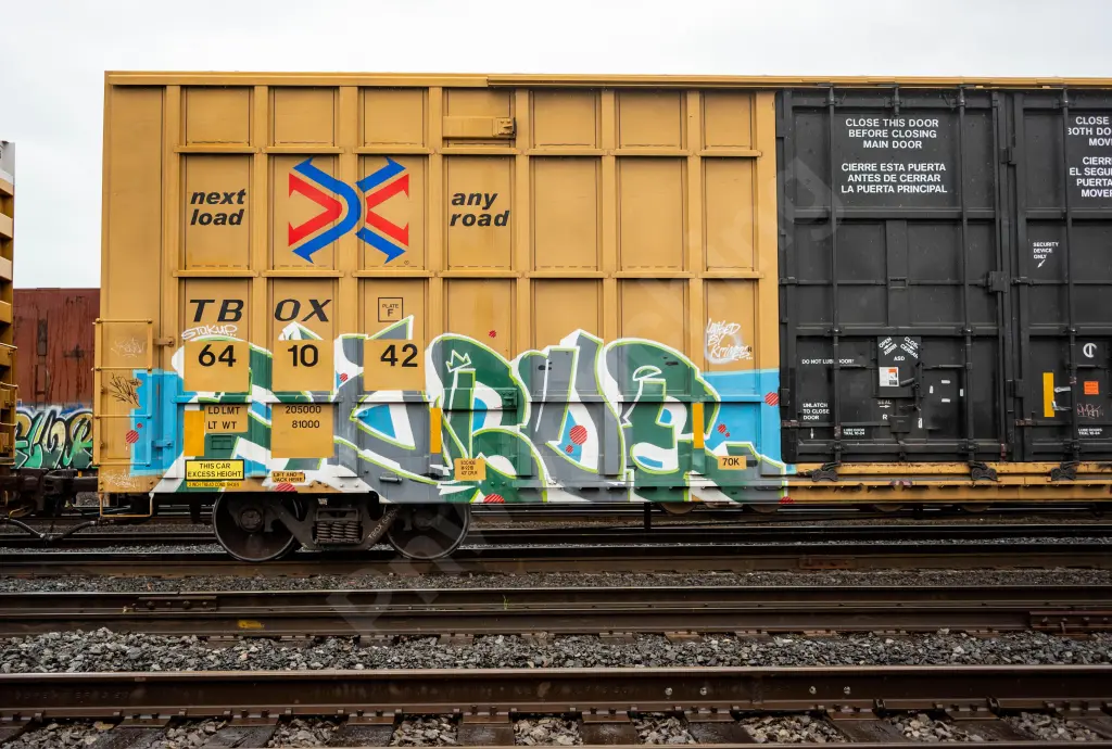 TBOX641042 - NORTH-AMERICA