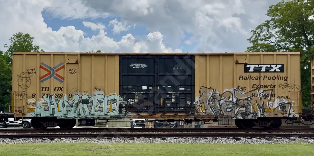 TBOX671389 - NORTH-AMERICA