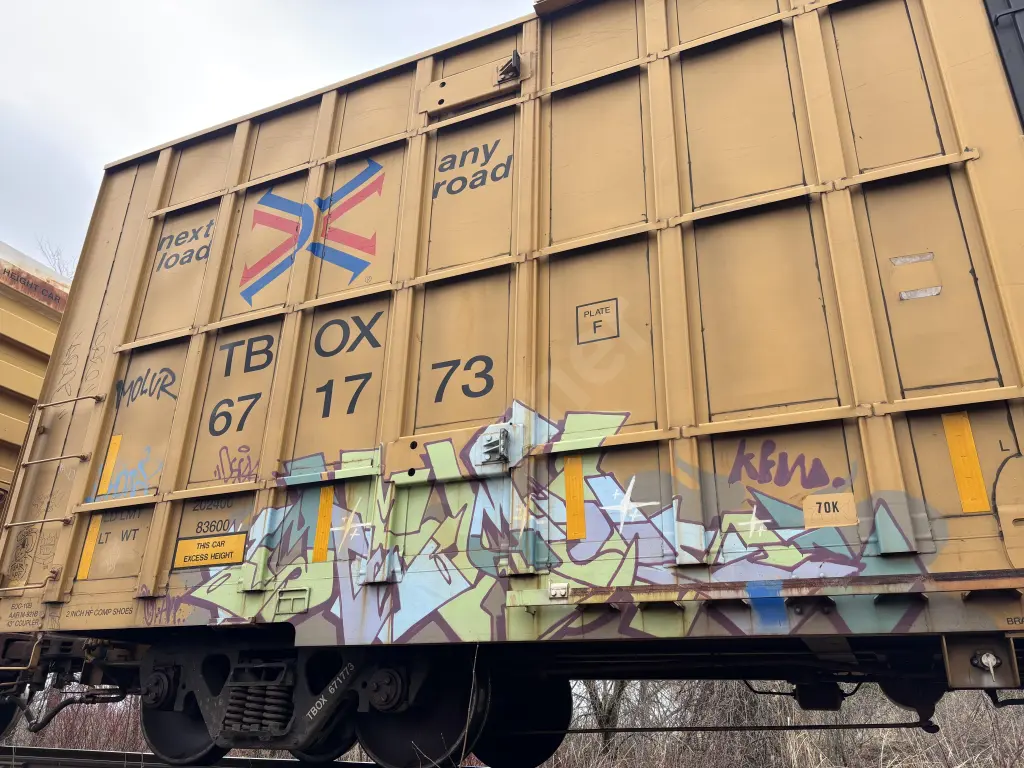 TBOX671773 - NORTH-AMERICA
