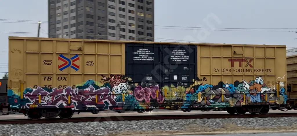 TBOX675252 - NORTH-AMERICA