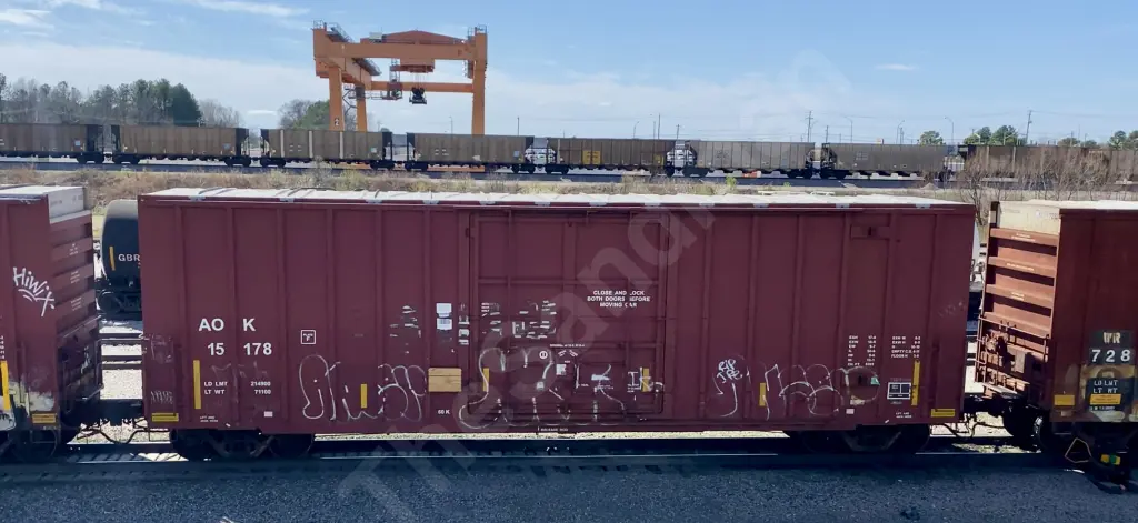 AOK15178 - NORTH-AMERICA