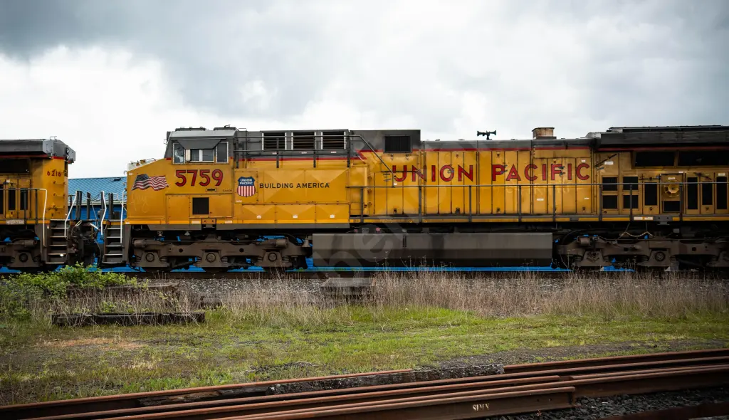 UP5759 - NORTH-AMERICA