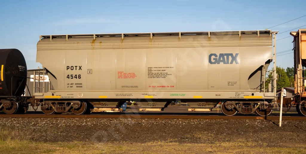 POTX4546 - NORTH-AMERICA