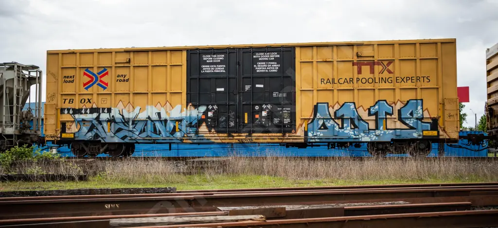 TBOX664414 - NORTH-AMERICA