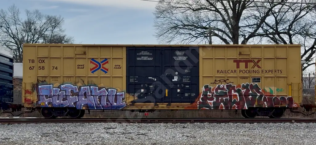 TBOX675874 - NORTH-AMERICA