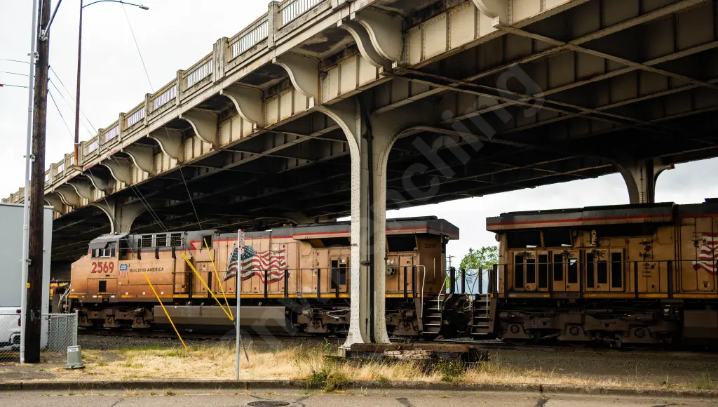 UP2569 - NORTH-AMERICA
