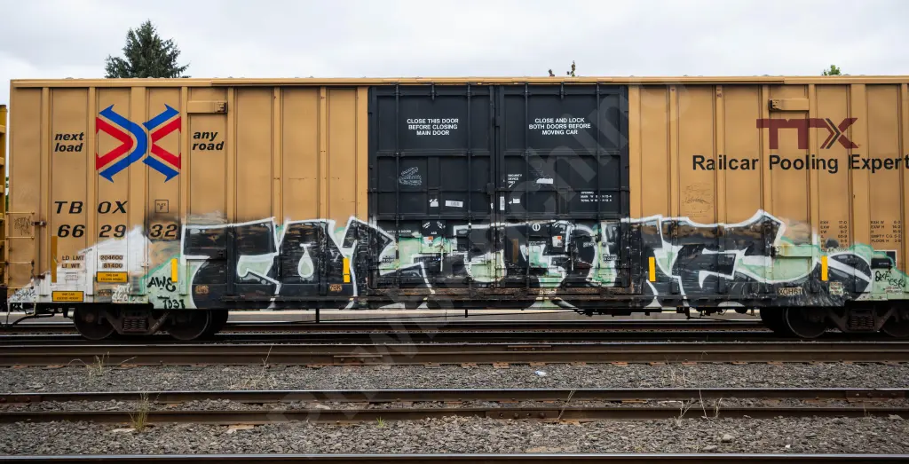 TBOX662932 - NORTH-AMERICA