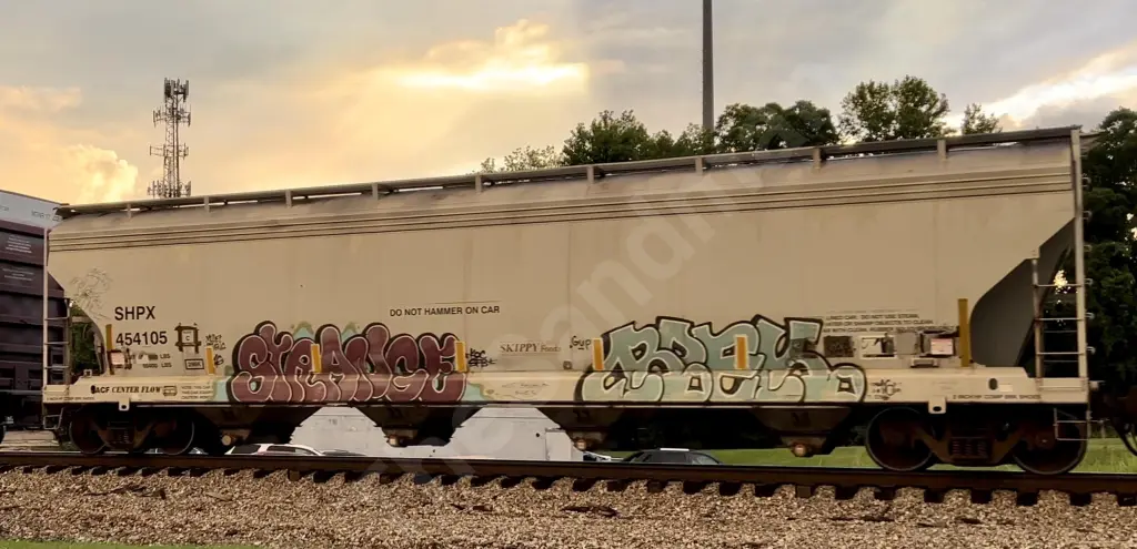 SHPX454105 - NORTH-AMERICA