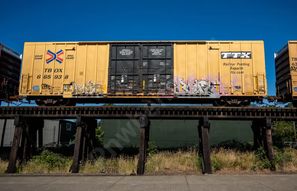 TBOX665938 - NORTH-AMERICA