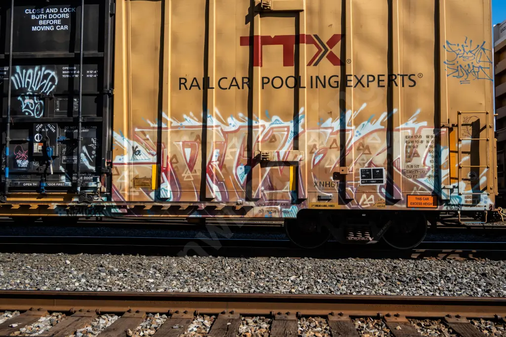 TBOX667021 - NORTH-AMERICA