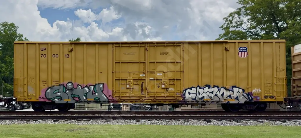 UP700013 - NORTH-AMERICA