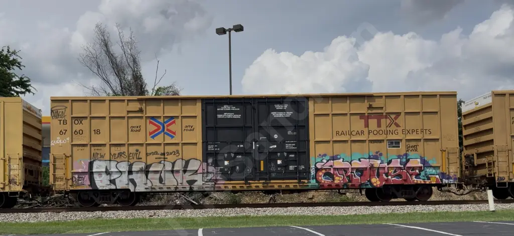 TBOX676018 - NORTH-AMERICA