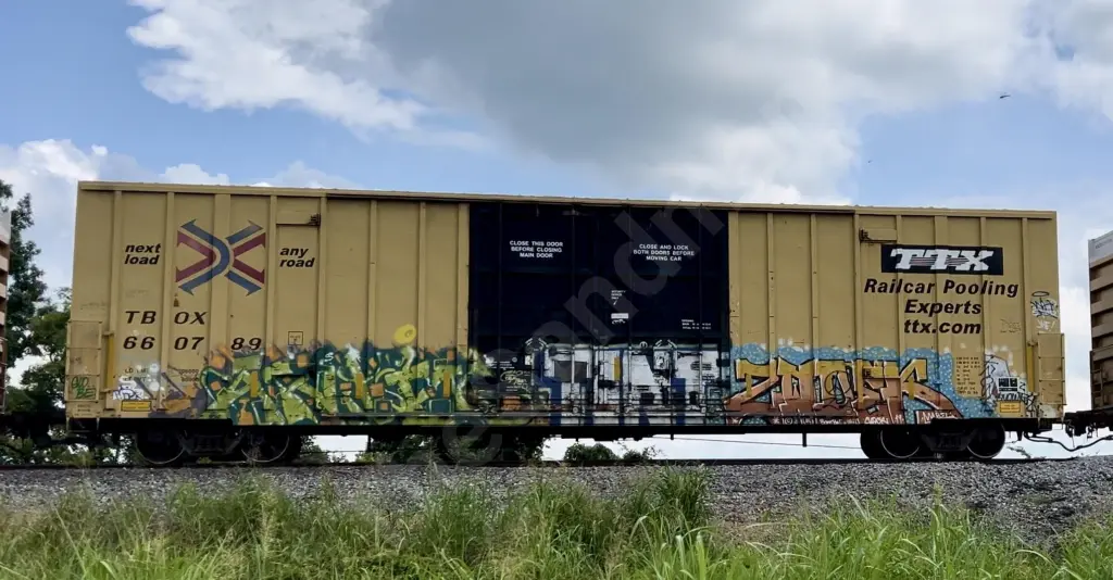 TBOX660789 - NORTH-AMERICA
