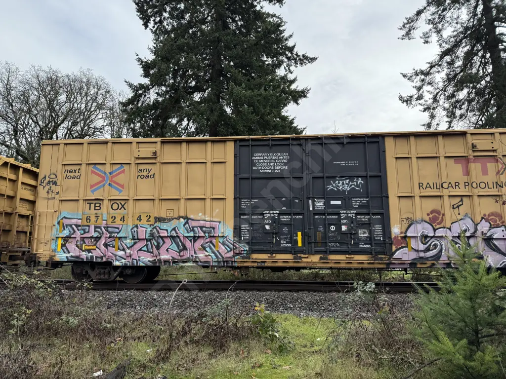 TBOX672442 - NORTH-AMERICA