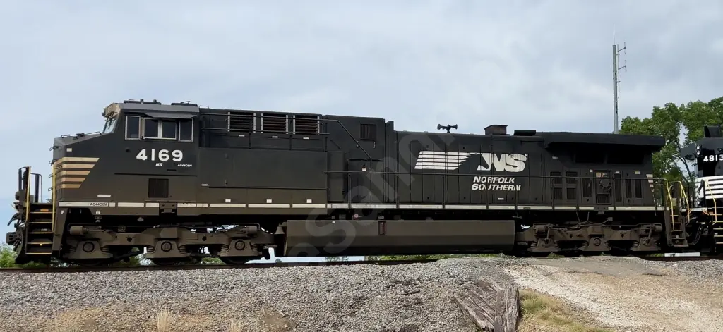 NS4169 - NORTH-AMERICA