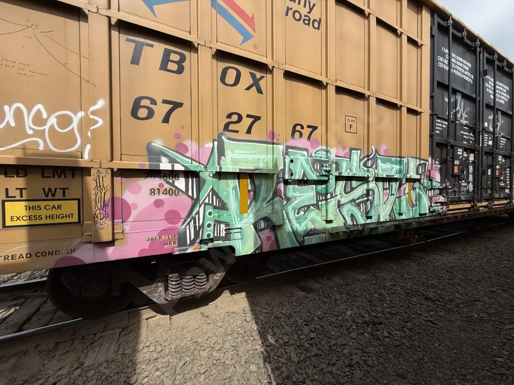 TBOX672767 - NORTH-AMERICA