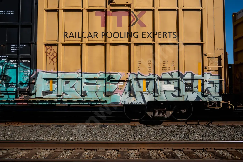 TBOX672467 - NORTH-AMERICA