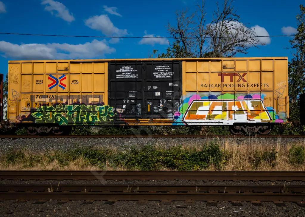 TBOX675402 - NORTH-AMERICA