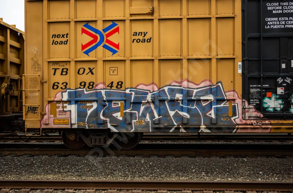 TBOX639848 - NORTH-AMERICA