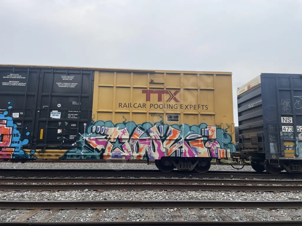 TBOX676394 - NORTH-AMERICA
