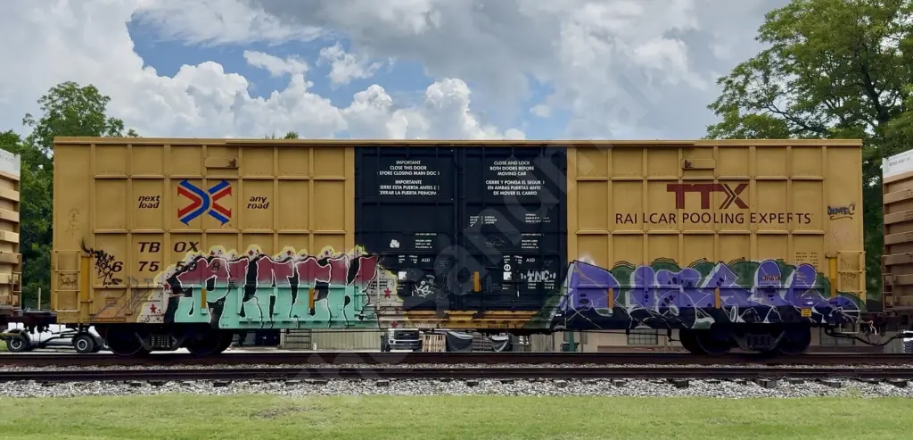 TBOX675598 - NORTH-AMERICA