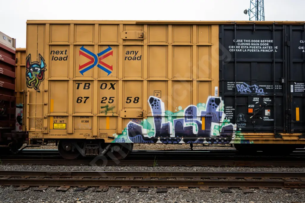 TBOX672558 - NORTH-AMERICA