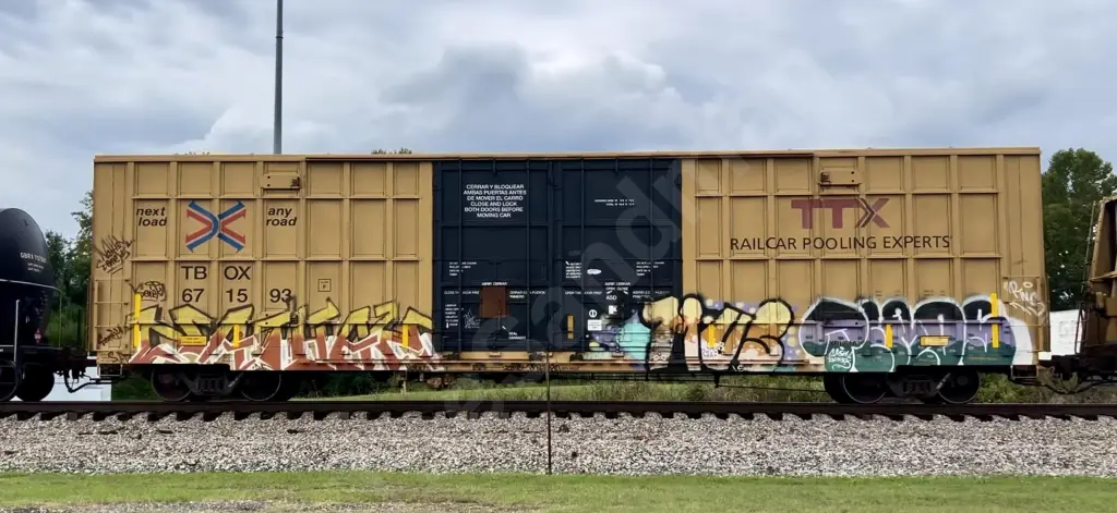 TBOX671593 - NORTH-AMERICA