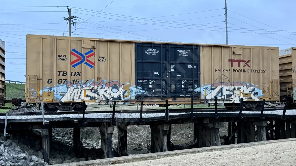 TBOX667157 - NORTH-AMERICA