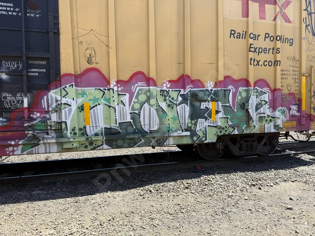TBOX665556 - NORTH-AMERICA
