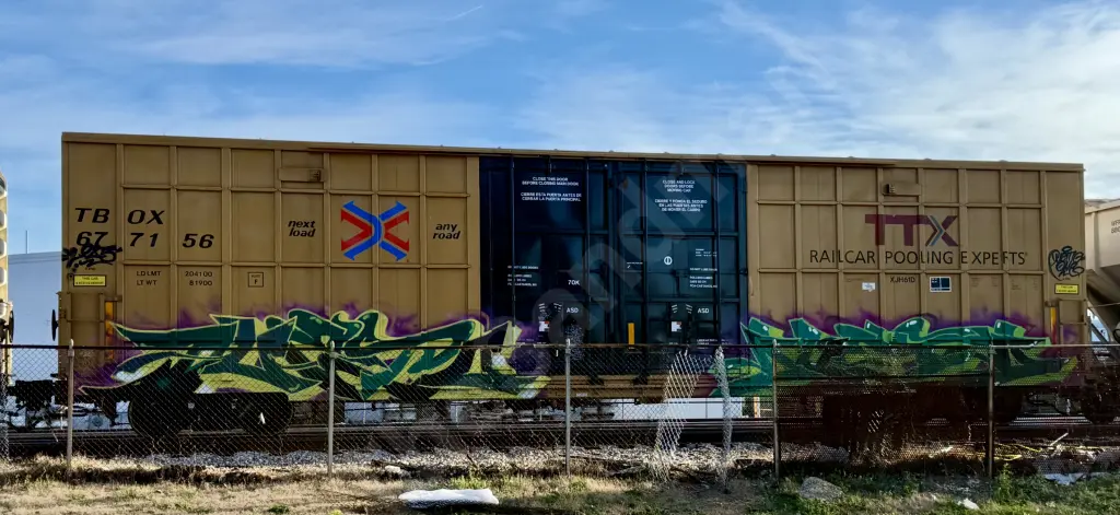 TBOX677156 - NORTH-AMERICA
