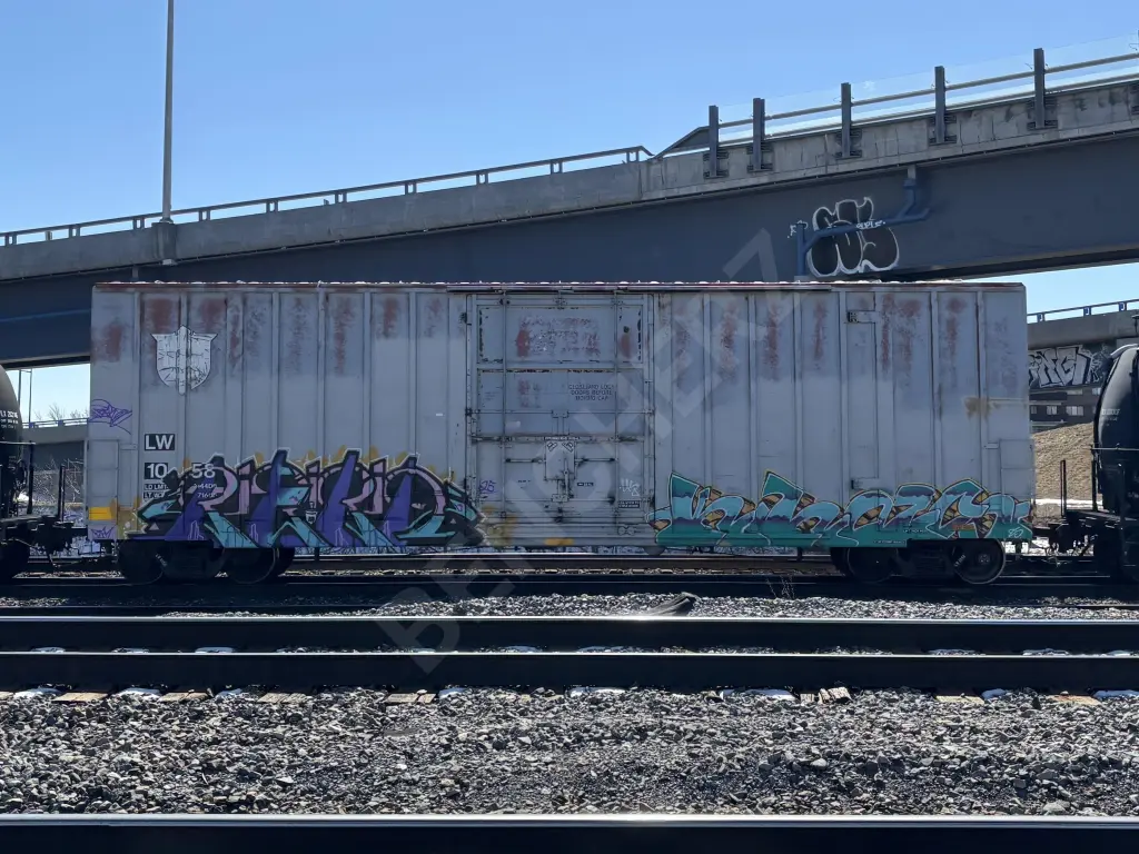 LW1058 - NORTH-AMERICA