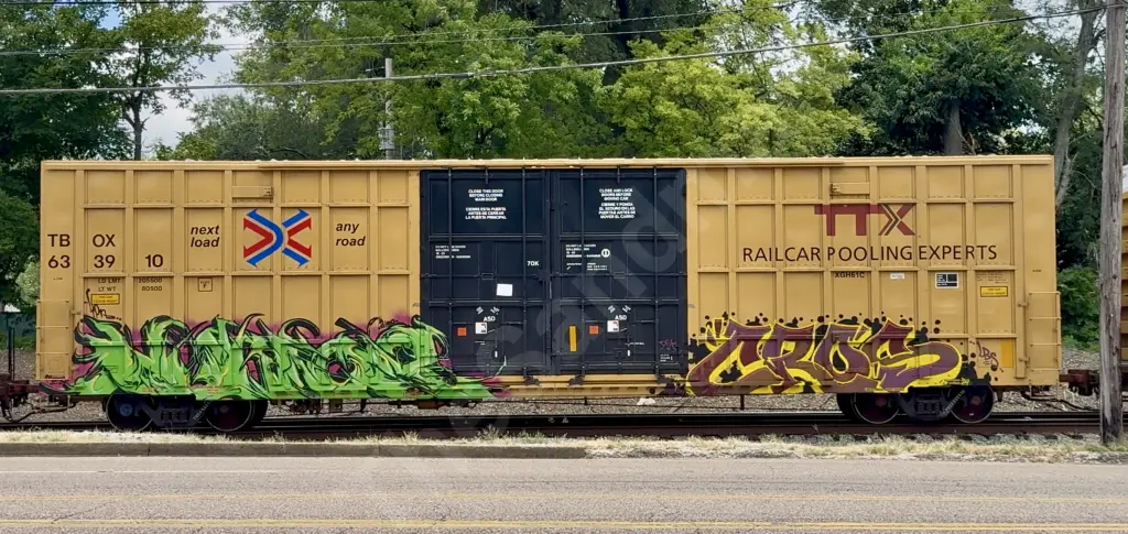 TBOX633910 - NORTH-AMERICA