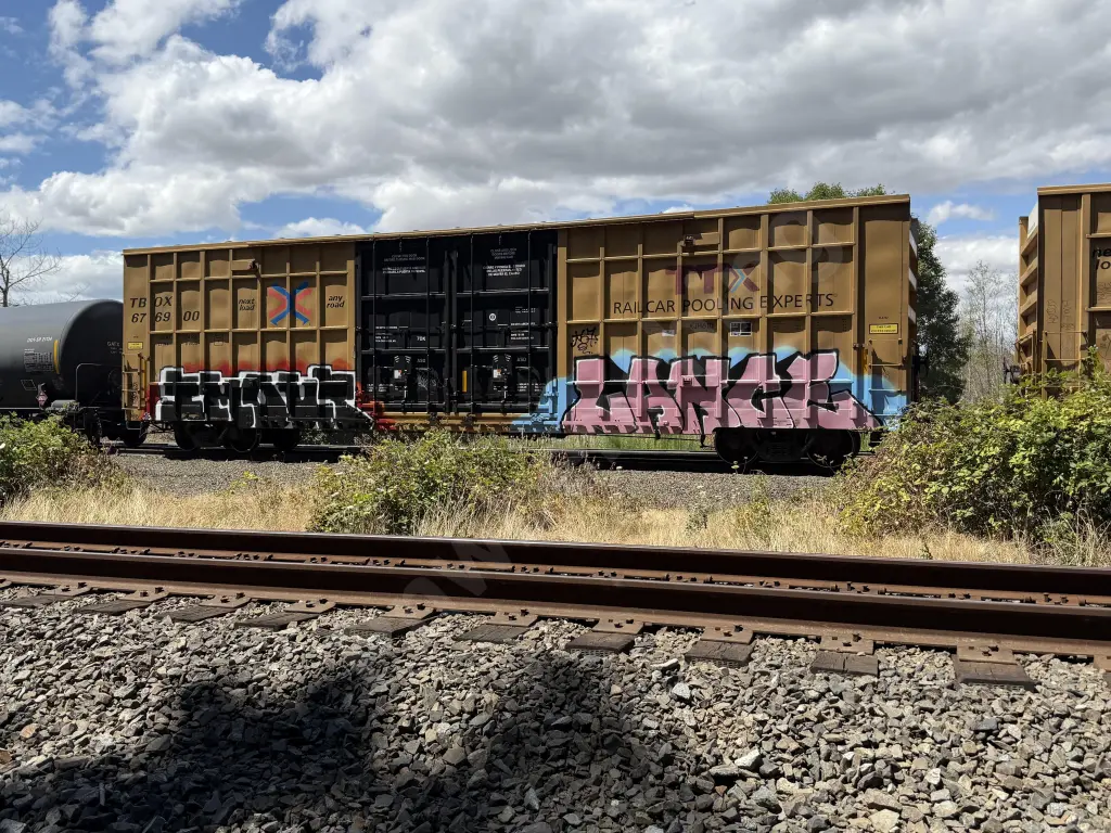 TBOX676900 - NORTH-AMERICA
