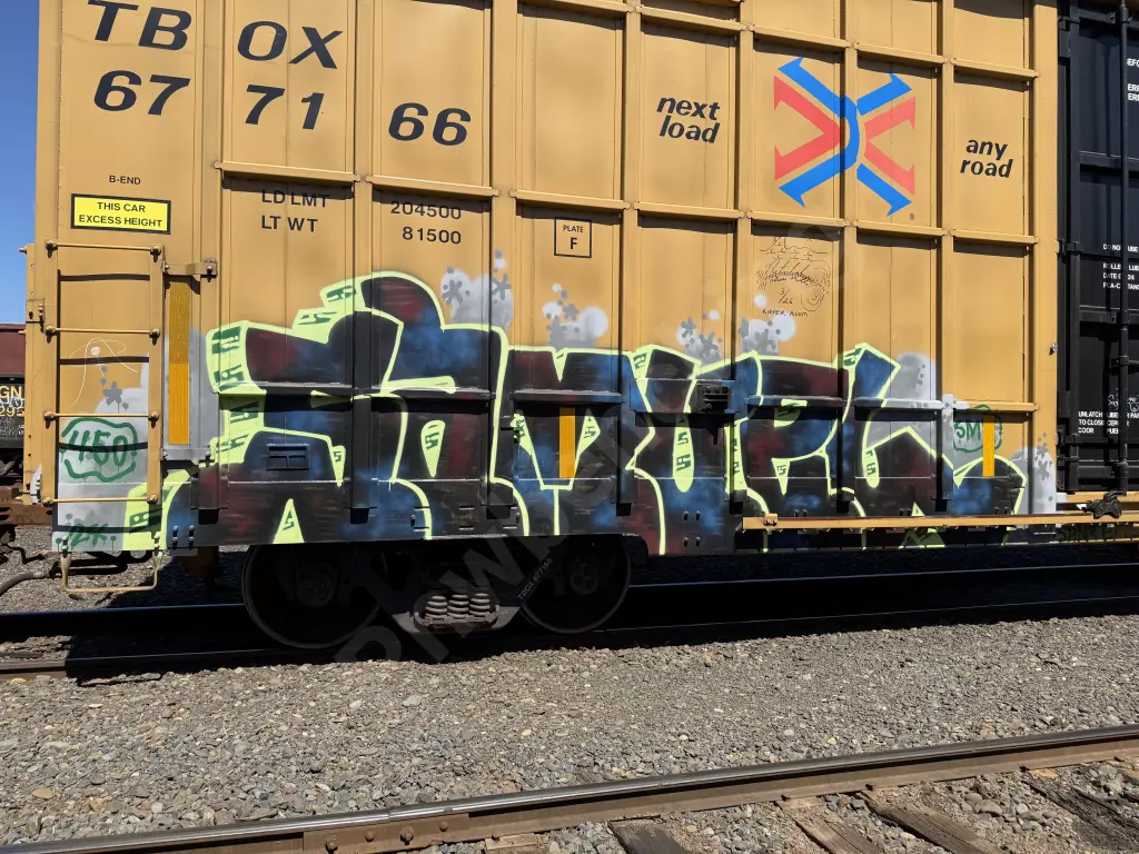 TBOX677166 - NORTH-AMERICA