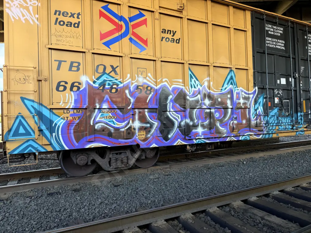 TBOX664658 - NORTH-AMERICA