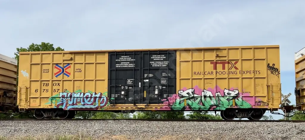 TBOX675572 - NORTH-AMERICA